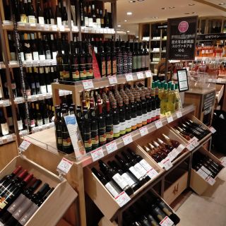 Slovak wines in Japan. 24 wines representing Slovakia. #hanshinwinestore #osakawineshop #poctiveslovenske...